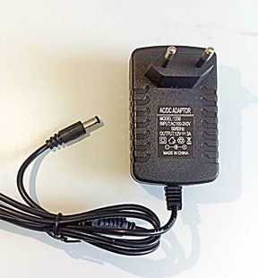 12V 3A-voeding met een (5,5 x 2,1/2,5) mm-stekker 12V3A фото