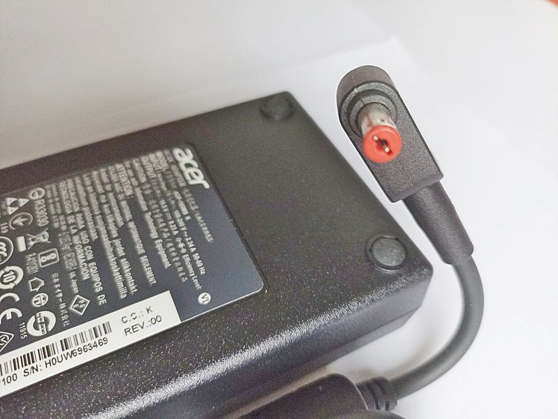 Acer voeding 19,5V 9,23A 180W, 25.T8JM2.003 Acer Predator Helios 300 PH317-55 PT315-52 PH315-53 Nitro 5 P0051 фото